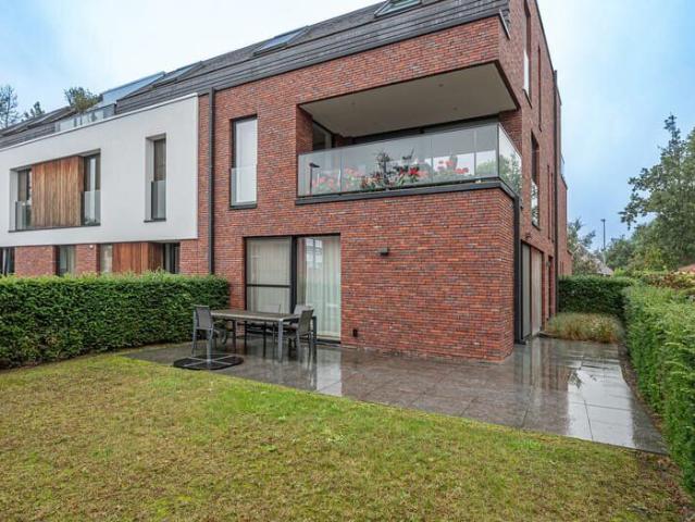 Mooi en comfortabel gelijkvloers appartement