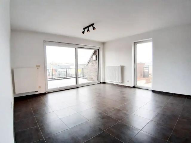 Mooi recent appartement te Bree