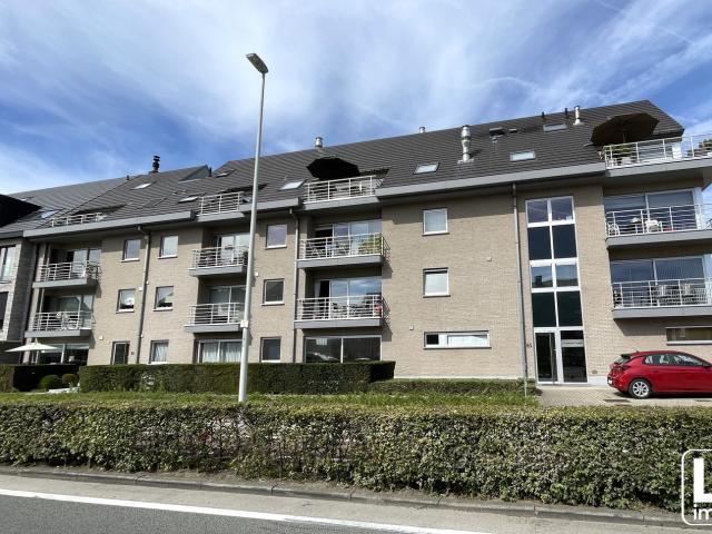 Mooi 2 slpk appartement te huur in het centrum van Lochristi