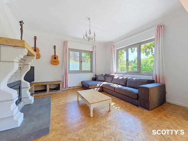 Mooie 4 gevelwoning met 3 kamers, zonnige tuin en terras