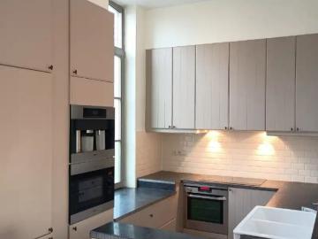 Mooie woning en gerestaureerd schoolgebouw
