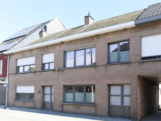 Mooie gerenoveerde woning met 4 slaapkamers en garage te Wic