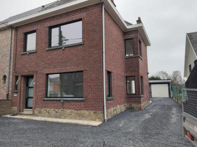 mooie halfopen bebouwing te huur regio oosterzele/bavegem