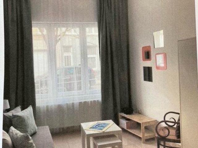 Mooie lichte bemeubelde studio te huur voor 2 personen max