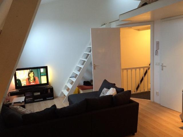 Mooie nette studio nabij station en winkels