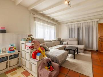 Mooie, ruime villawoning met leuke tuin op rustige locatie
