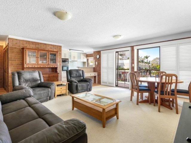 Mooloolaba Central: 150m to Beach, Views of Marina!