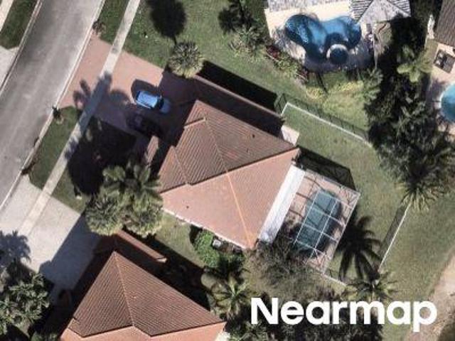 Moon Bay Cir