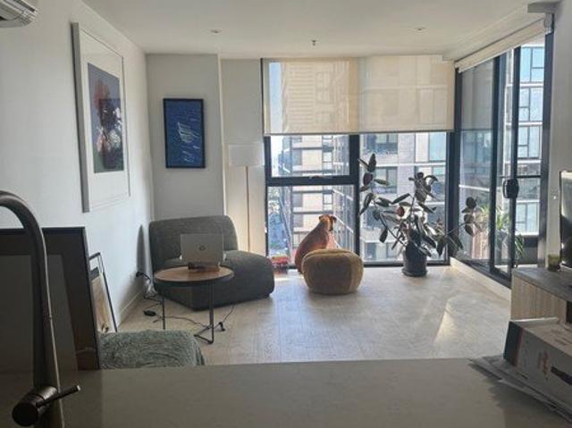 Moonee Ponds Stunning fully furnished inner city pad