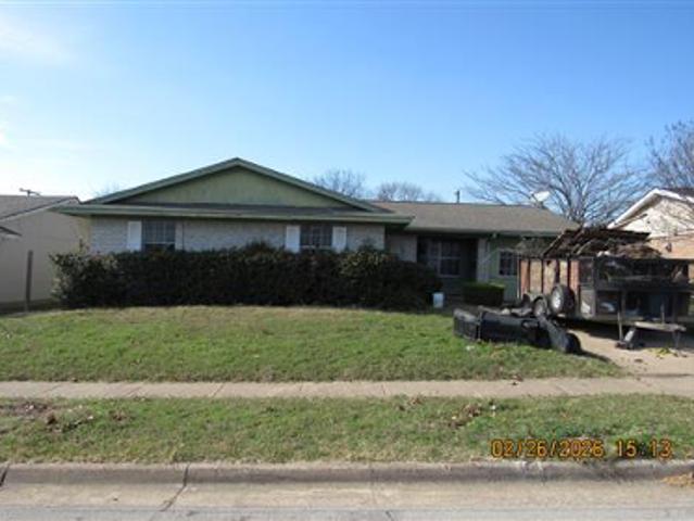 Moonhill Dr