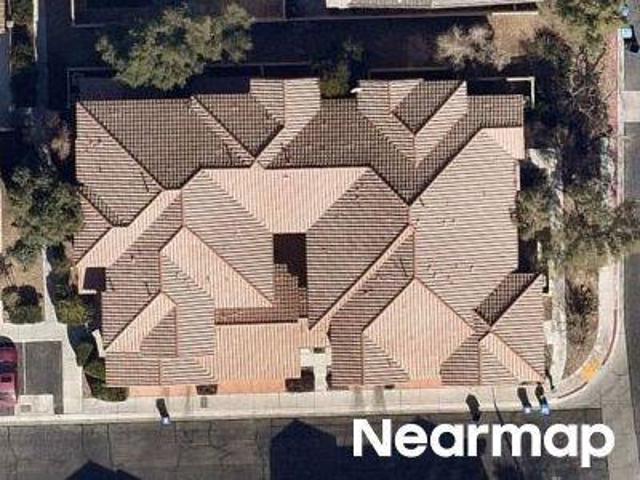 Moonraker Ave