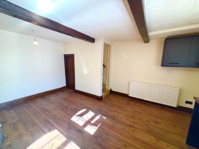Moor End Road, Lockwood, Huddersfield HD4, 1 bed cottage to rent, £650 pcm | PrimeLocation
