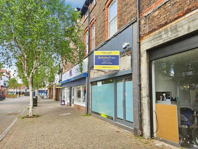 Moor Lane, Crosby, Liverpool L23, Property to rent, £1,250 pcm | PrimeLocation