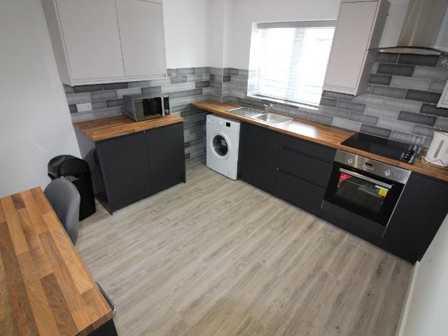 Moor Lane, Preston PR1, 2 bed flat to rent, £563 pppm | PrimeLocation