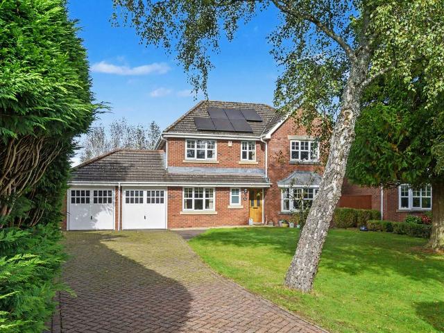 Moor Lane, Preston PR4, 4 bed detached house to rent, £2,000 pcm | PrimeLocation