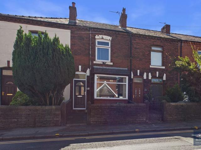 Moor Road, Orrell, Wigan WN5, 2 bed terraced house to rent, £850 pcm | PrimeLocation