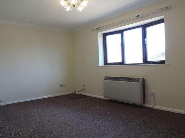 Moor Road, Rushden, Northamptonshire, NN10