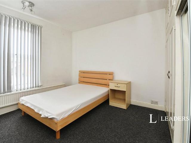 Moor Street, Lincoln, Lincolnshire, LN1 1 bed in a house share to rent £550 pcm £127 pw