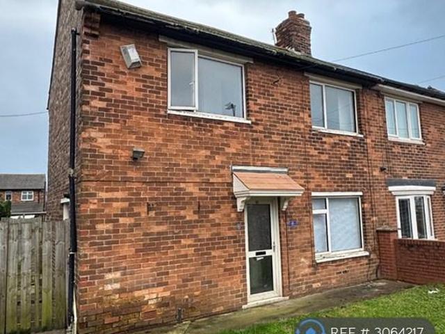 Moor View, Camperdown, Newcastle Upon. 2 bed semi detached house to rent £895 pcm £207 pw
