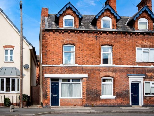 Moorgate, Retford DN22, 4 bed semi detached house to rent, £995 pcm | PrimeLocation