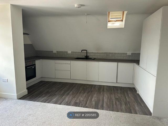 Moorgate St, Rotherham S60, 2 bed flat to rent, £745 pcm | PrimeLocation