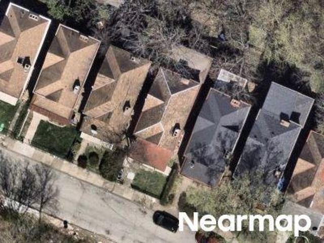 Moore Ave