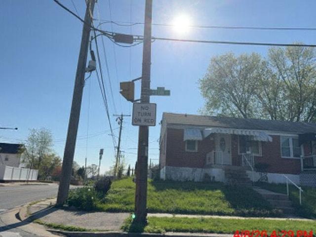 Moore Ave