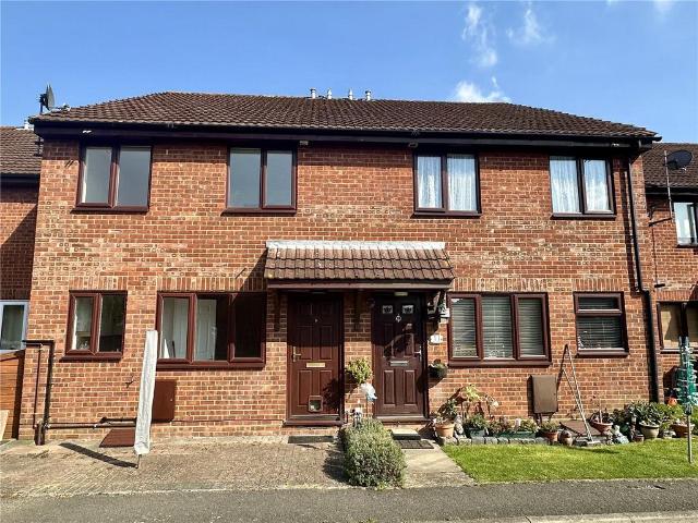 Moore Close, Tongham, Farnham. 2 bed terraced house to rent £1,350 pcm £312 pw