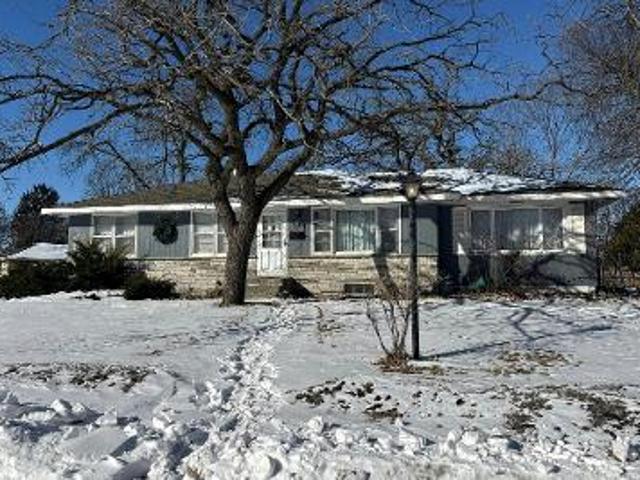 Moore Lake Dr W