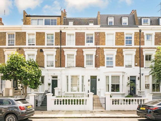 Moore Park Road, London SW6 1 bed flat to rent £2,250 pcm £519 pw