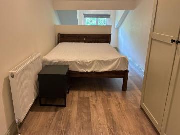Moorland Road, Leeds LS6 Studio to rent £1,142 pcm £264 pw