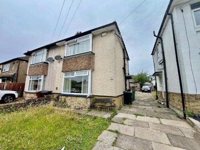 Moorland Road, PUDSEY 2 bed house to rent £900 pcm £208 pw