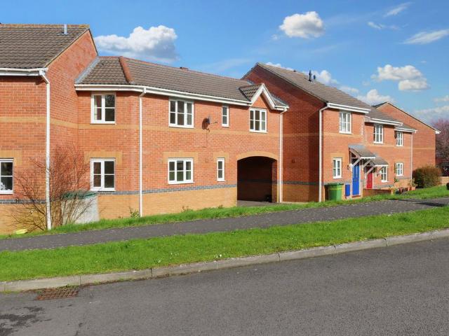 Moorland Road, STREET 2 bed terraced house to rent £925 pcm £213 pw