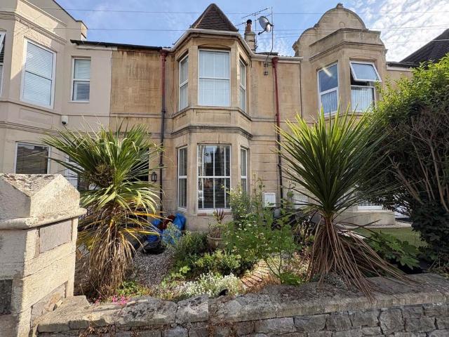 Moorland Road, Weston super Mare. 4 bed house to rent £1,825 pcm £421 pw