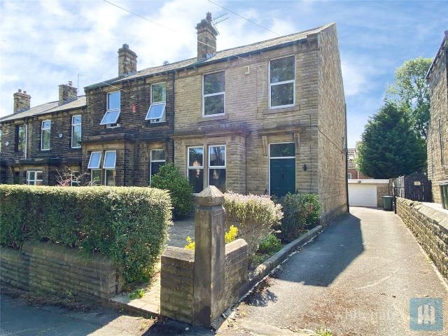 Moorlands Road, Dewsbury WF13, 4 bed end terrace house to rent, £1,350 pcm | PrimeLocation