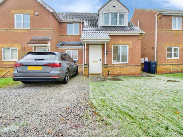 Moorside Court, Doncaster DN8 3 bed semi detached house to rent £900 pcm £208 pw