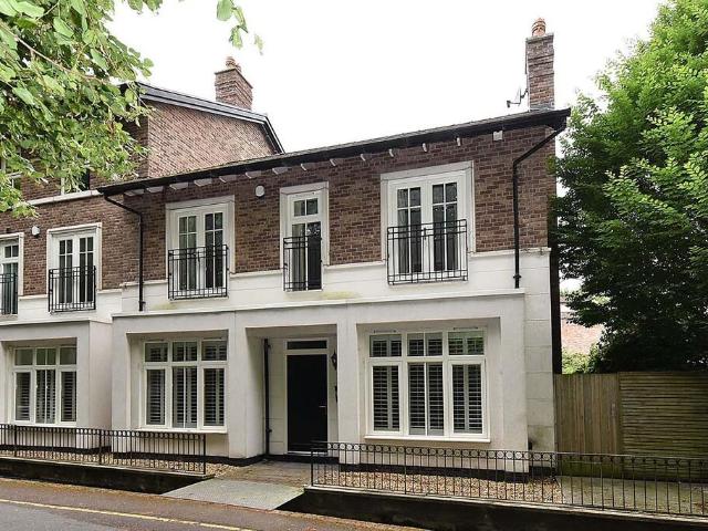 Moorside, Knutsford 3 bed townhouse to rent £2,495 pcm £576 pw