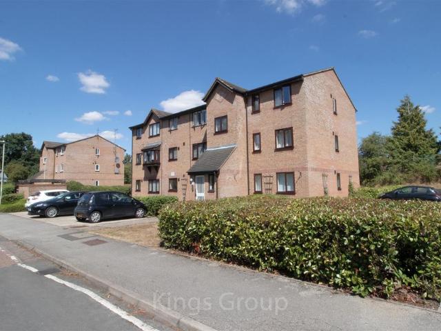 Moorymead Close, Watton At Stone SG14, 1 bed flat to rent, £1,075 pcm | PrimeLocation