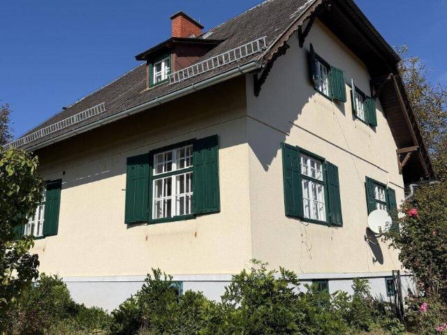 MOOSKIRCHEN* Einfamilienhaus mit großzügigem Grundstück, vielseitigem Raumangebot und viel Potenzial