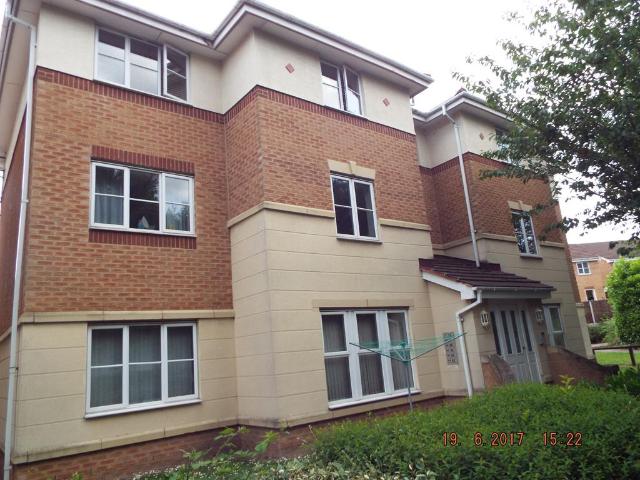 Moat House Way, Conisbrough. 2 bed apartment to rent £650 pcm £150 pw