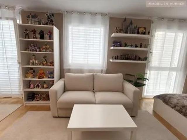 MÖBELABLÖSE MÖGLICH! Single Wohnung mit großem Balkon + Deckenkühlung