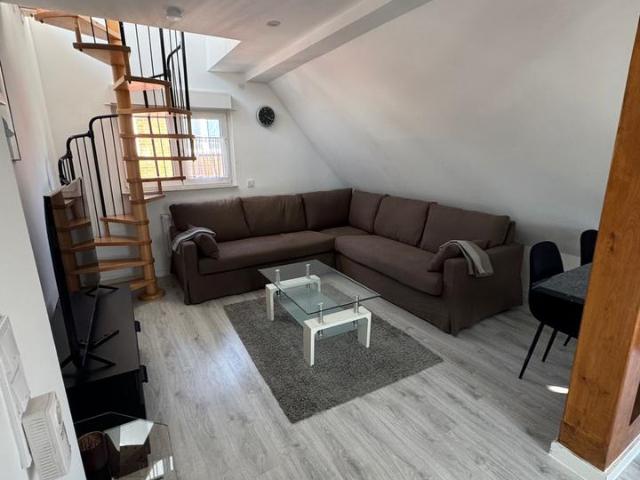 Möbelierte 3 Zimmer Wohnung in Düsseldorf Stockum im Vollpaket
