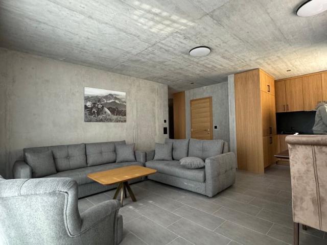 Mobilierte Neubauwohung Savognin