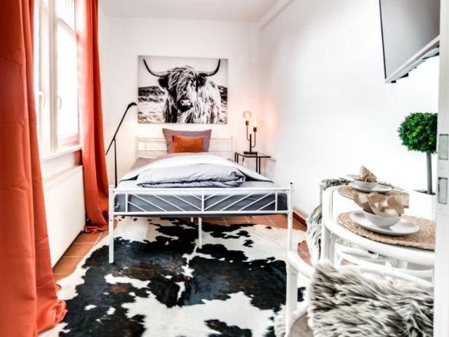 Möbilierte 1 Zimmer Wohnung im EG