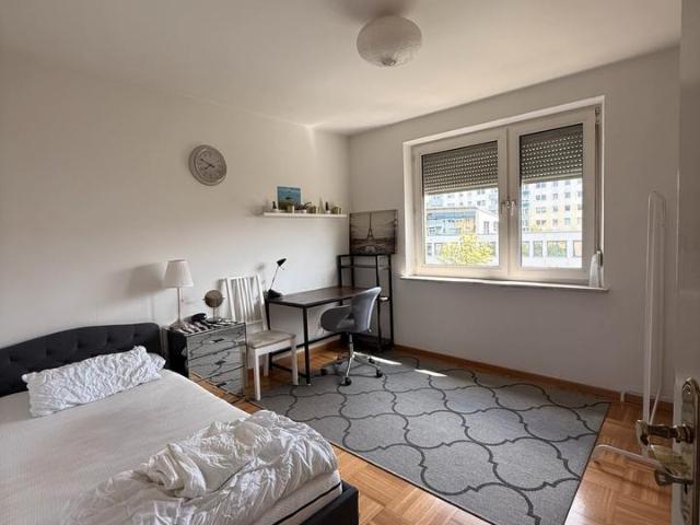 Mobiliertes WG Zimmer in Zentraler Lage in München Bogenhausen