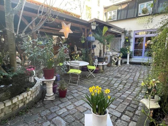 Möbiliertes Gartenhaus für Gartenfee Single