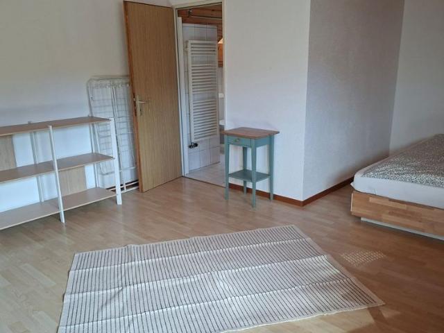 Möbiliertes Studio