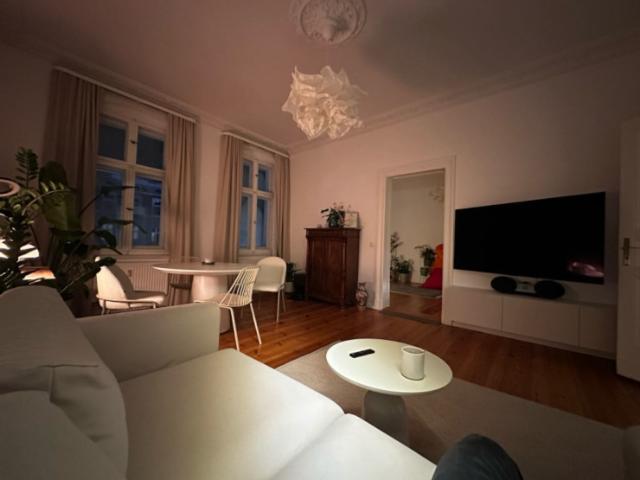 Möbl. 2 Zi Altbau Moabit, 22.11.–05.12
