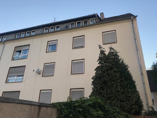 möbliert 2 Zimmer, Küche und Bad mit Einbauküche