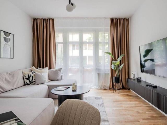 Möbliert wohnen im Reuterkiez – 3 Zimmer mit Balkon